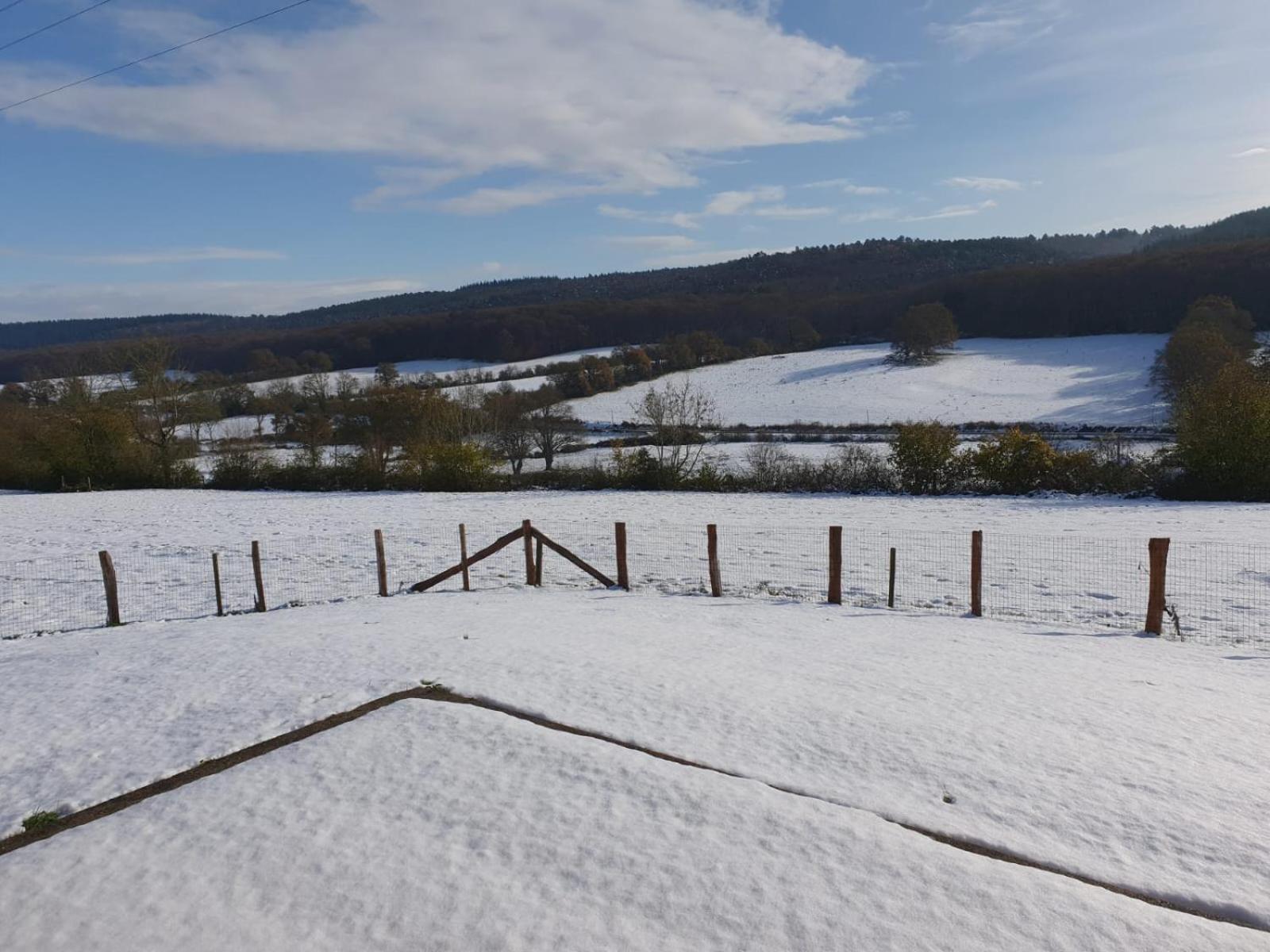 Gite Avec Vue Panoramique, Ideal Pour Un Weekend ! Mont-Saint-Jean  Bagian luar foto